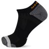 Calcetines ligeros invisibles para corredores de trail